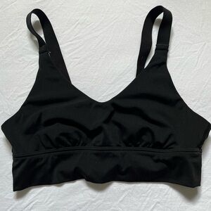black aerie sports bra with twist back